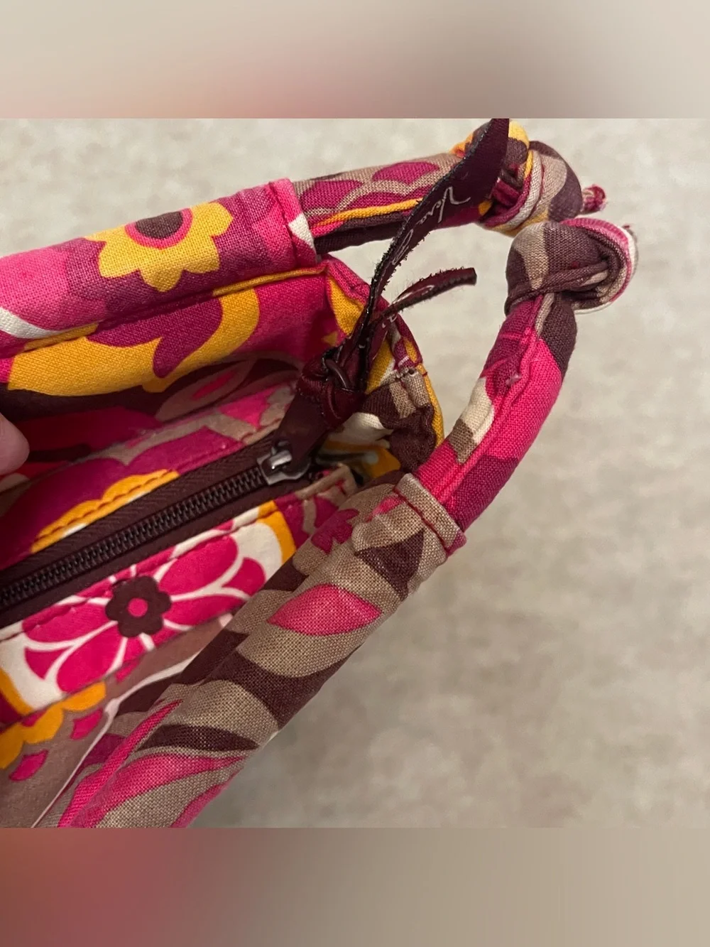 Vera Bradley Retired Gabby in Carnaby Top Handle Zip Quilted Floral Pink Purse